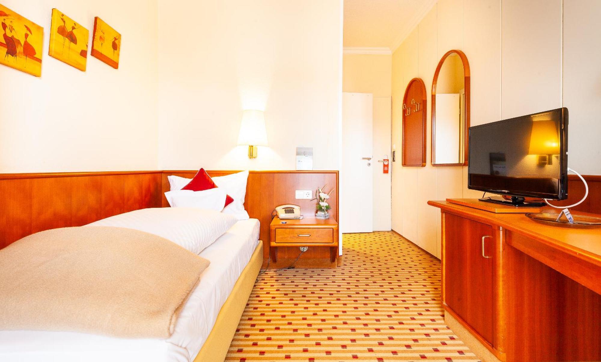 Hotel Friese นอร์เดอร์ไน ภายนอก รูปภาพ